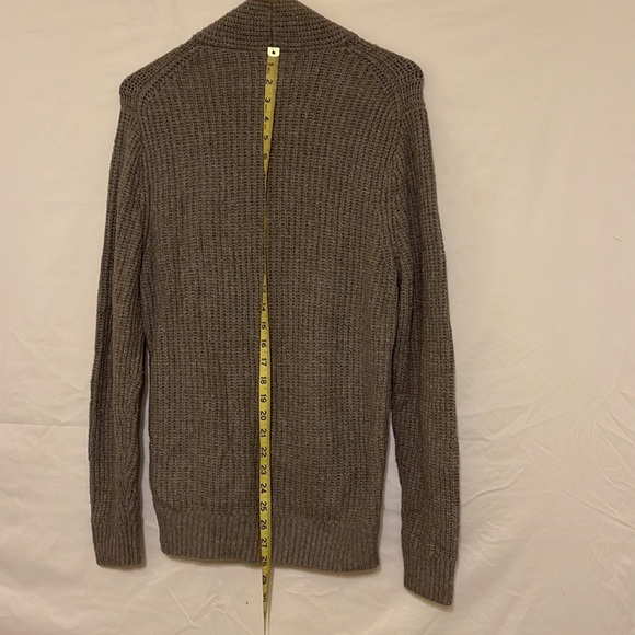 Abercrombie & Fitch button up Sweater - Picture 3 of 5